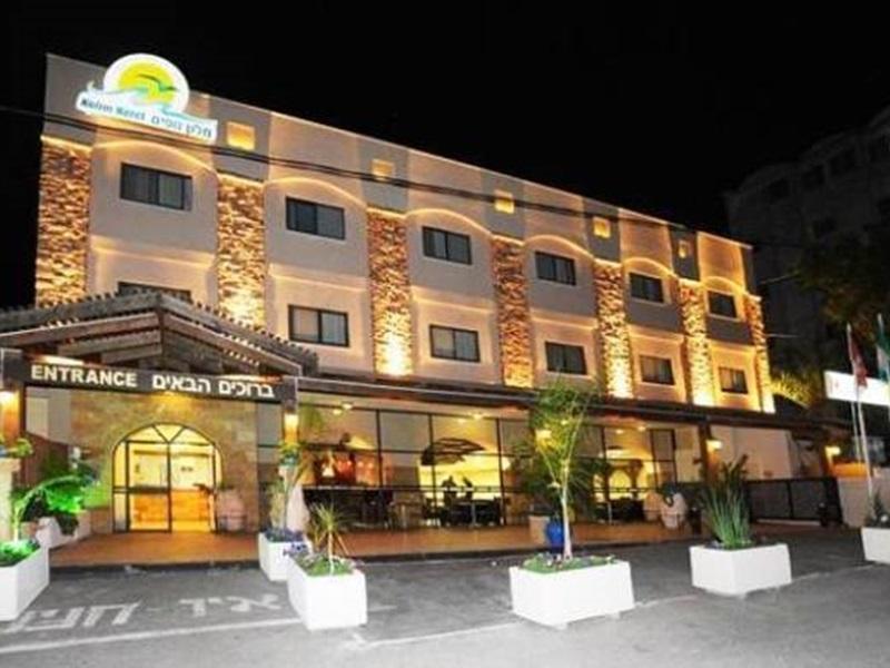 Nofim Hotel Тиберия Екстериор снимка